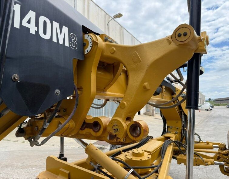 CATERPILLAR  140M3 ***MATRICULADA***